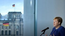 Imagem de Covid-19: Alemanha regista 2 mil novos casos e Merkel defende medidas mais rigorosas