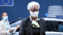 Imagem de Lagarde alerta que variante Delta pode travar recuperação