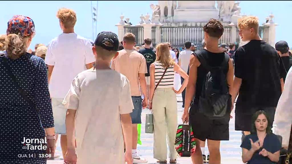 Atividade turística cresceu sobretudo graças aos turistas estrangeiros