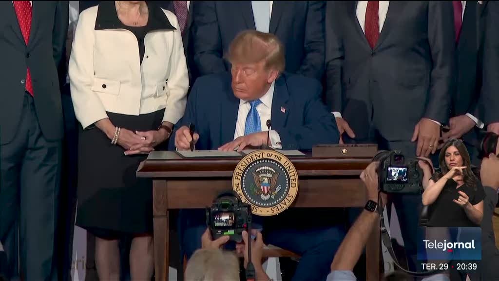 Trump recebeu à porta fechada executivos de empresas de IA