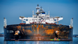 Imagem de Greenpeace bloqueia petroleiro russo durante várias horas na Noruega