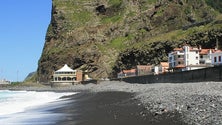 Imagem de Quercus quer travar requalificação da Frente Mar de São Vicente