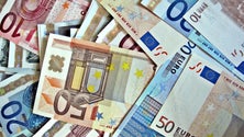 Imagem de Europa aconselha prudência a Portugal em aumentos na função pública