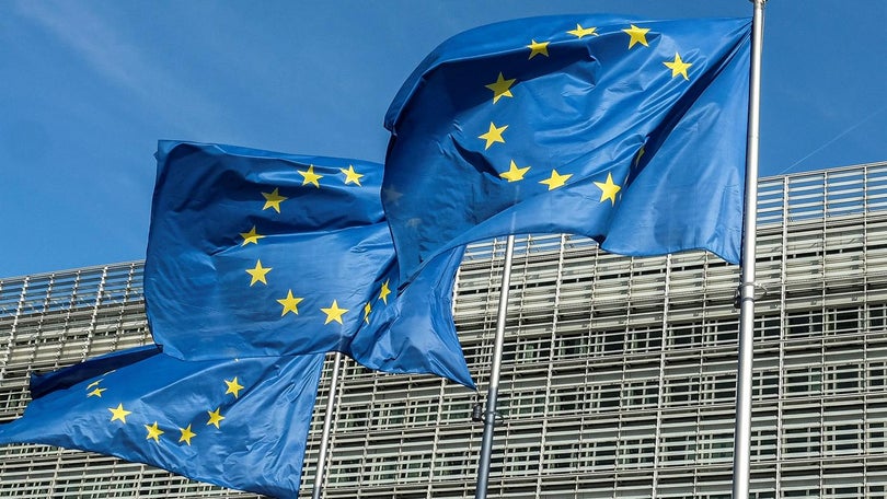 Imagem de UE tenta fechar hoje acordo sobre teto para preço do gás importado