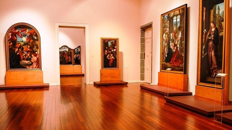 Imagem de Menos exposições, mais visitantes