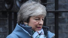 Imagem de May determinada em cumprir prazo da saída da UE