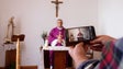 Imagem de «Cansaço pandémico» sentido na prática religiosa telemática