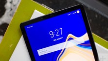 Imagem de Tablets e manuais no centro de debate sobre inovação na educação
