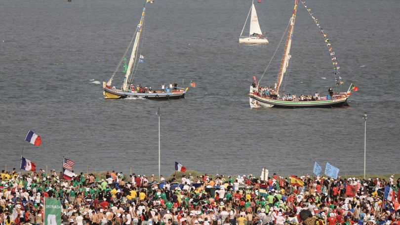 Símbolos da jornada chegam ao Parque Tejo de barco