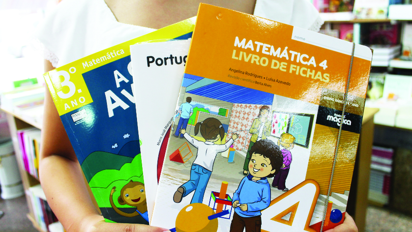 Calheta atribui manuais escolares a todos os alunos do 1º ciclo