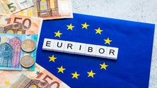Imagem de Taxas Euribor mantêm-se a três meses e sobem a seis e a 12 meses