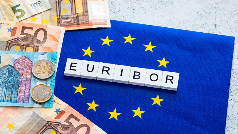Imagem de Taxas Euribor mantêm-se a três meses e sobem a seis e a 12 meses