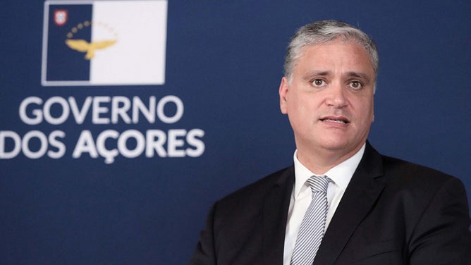 Vasco Cordeiro solicita ao Governo da República suspensão urgente dos voos para os Açores