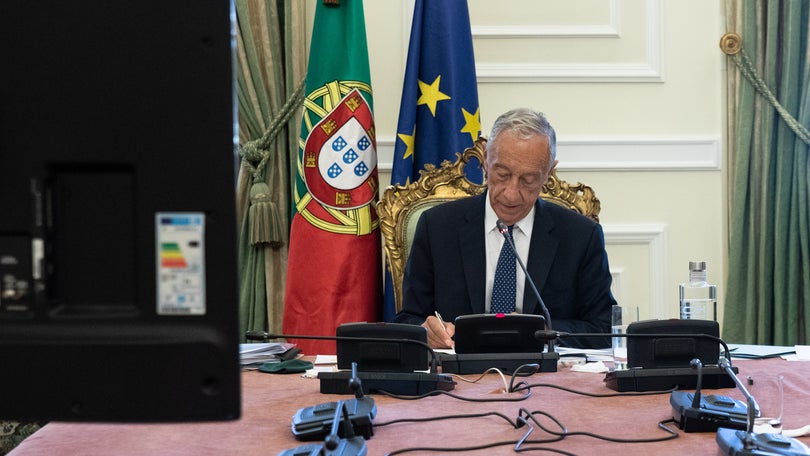 Imagem de Presidente da República assina decreto sobre desconfinamento