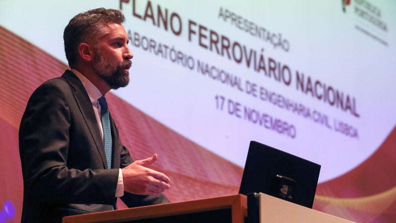 Imagem de Governo aprova taxa extraordinária sobre setor energético e distribuição