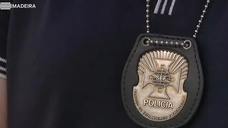 Imagem de Um dos três inspetores condenados demitido da função pública