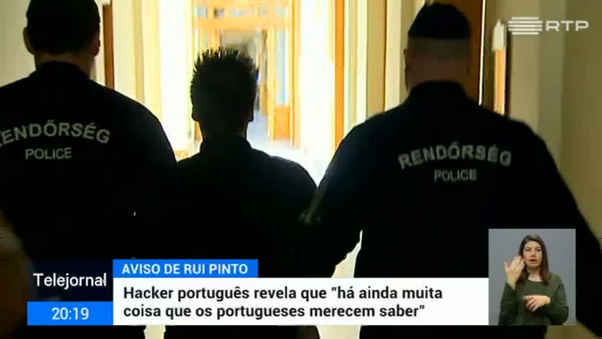 Qué es reveló en Portugués? revelado