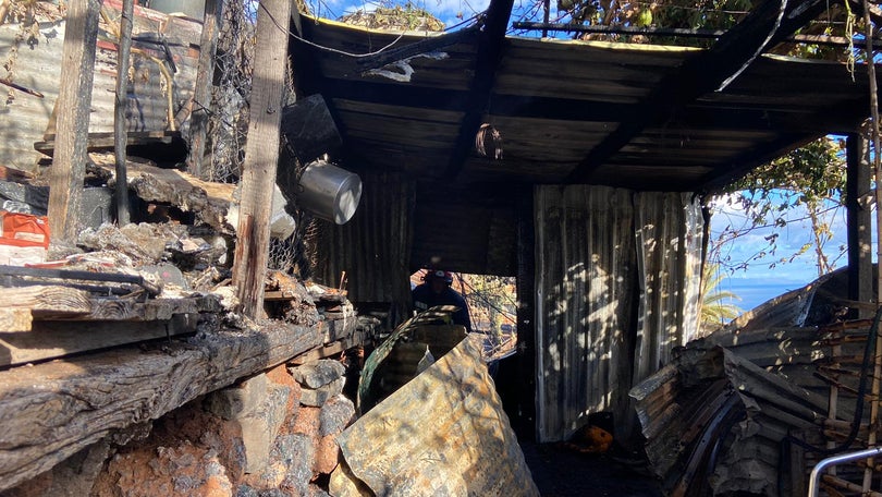 Imagem de Incêndio num barracão em São Martinho