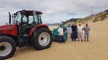 Imagem de Governo investe 140 mil euros em equipamento para limpar praias do Porto Santo