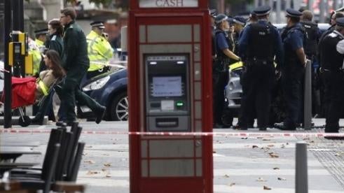 Onze feridos em Londres em atropelamento perto de museu, polícia exclui atentado terrorista