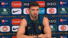 Imagem de Rúben Dias desvaloriza polémica em volta de Ronaldo (vídeo)