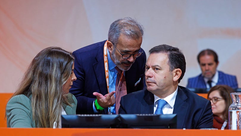 Imagem de Montenegro apela ao voto dos socialistas moderados na «casa segura que é o PSD»