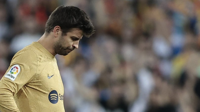 Imagem de Gerard Piqué anunciou que vai «pendurar as chuteiras»
