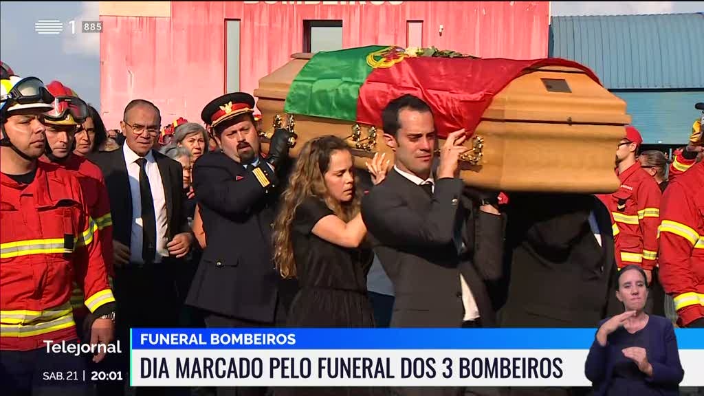 PM e PR participaram no funeral dos três bombeiros que morreram em Tábua