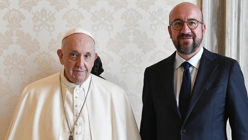 Papa discute refugiados com Charles Michel