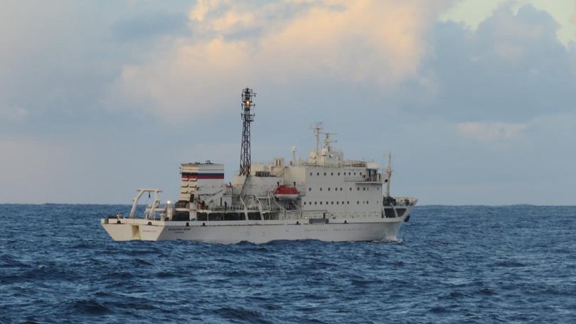 Imagem de Marinha acompanha navio russo durante passagem ao largo da Madeira