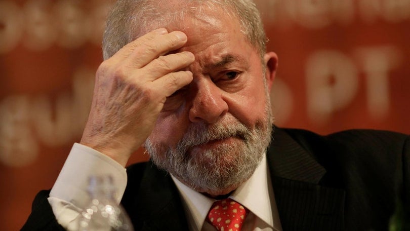 Maioria do coletivo de juízes confirma condenação de Lula da Silva por corrupção