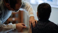 Imagem de Açores retoma vacina da AstraZeneca