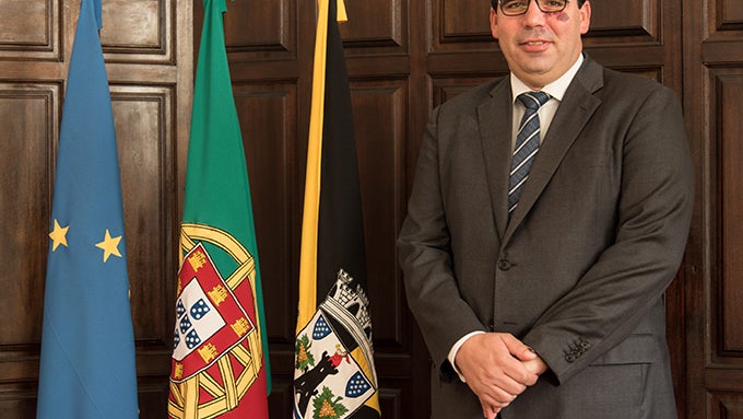 Imagem de Vice-presidente da Câmara de Gaia e mais cinco suspeitos detidos pela PJ