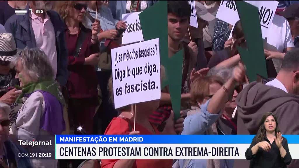 Centenas de pessoas manifestaram-se em Madrid contra a convenção anual do Vox