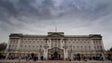 Imagem de Polícia detém condutor de carrinha “suspeita” perto do Palácio de Buckingham
