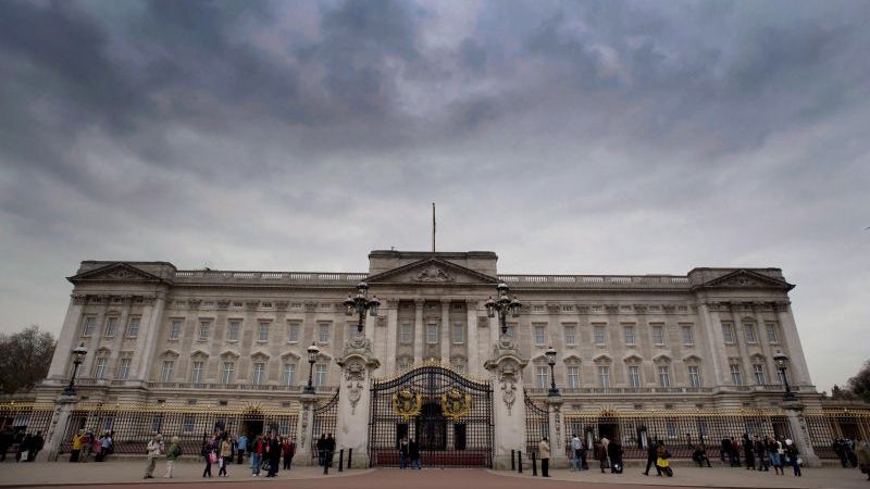 Imagem de Polícia detém condutor de carrinha “suspeita” perto do Palácio de Buckingham