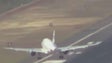 Imagem de Vento condiciona aeroporto