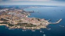 Imagem de Porto de Sines recebeu hoje terceiro navio com gás russo desde início da guerra