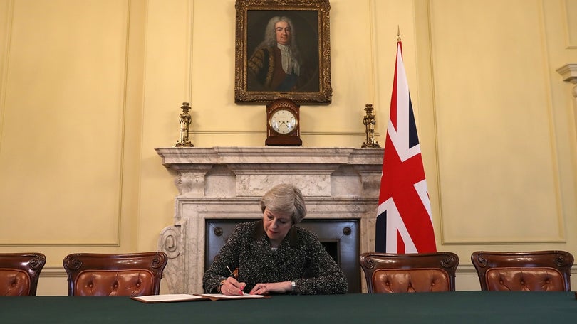 Imagem de Reino Unido dá início à saída da União Europeia