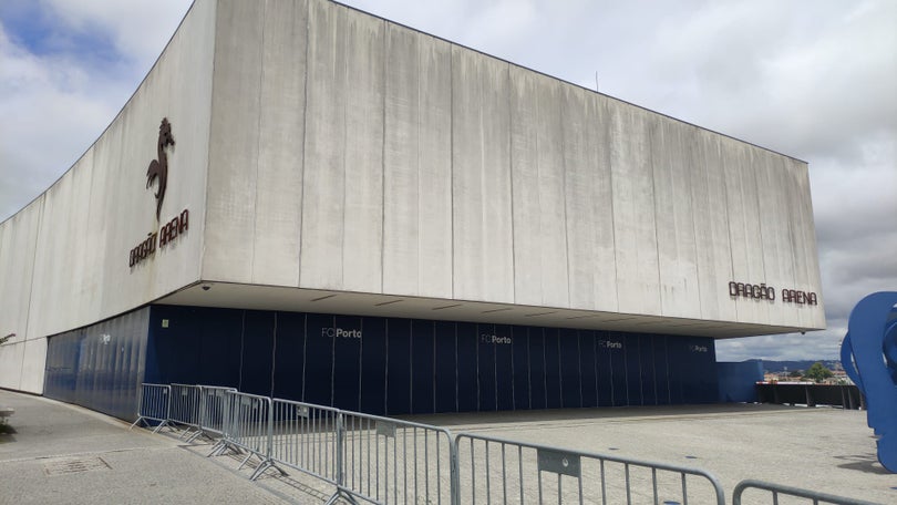 Imagem de AG extraordinária do Porto suspensa após confrontos