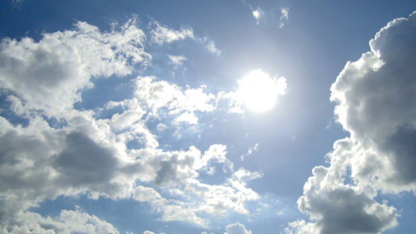 Imagem de Aviso Amarelo devido ao calor