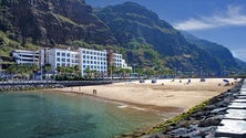 Imagem de Madeira sob aviso amarelo devido ao tempo quente