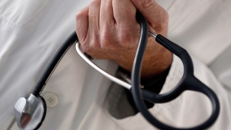 Imagem de Médicos avançam para greve de três dias em novembro