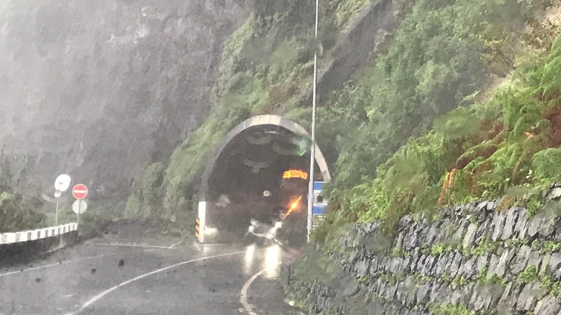 Queda de pedras encerra Via Expresso São Vicente – Porto Moniz