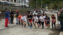 Imagem de Corrida de sensibilização em época de Natal (Vídeo)