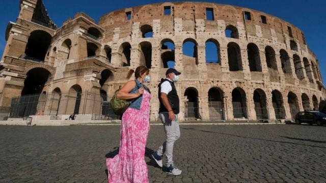 Itália regista 353 óbitos provocados por Covid-19 num dia, o maior número desde maio