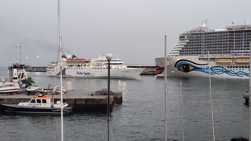 Imagem de Lobo Marinho atrasa manobra de atracagem no Funchal