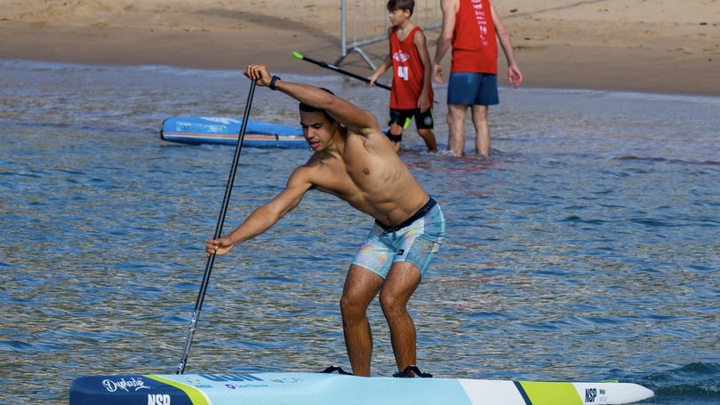Imagem de João Olim lidera campeonato nacional júnior em SUP