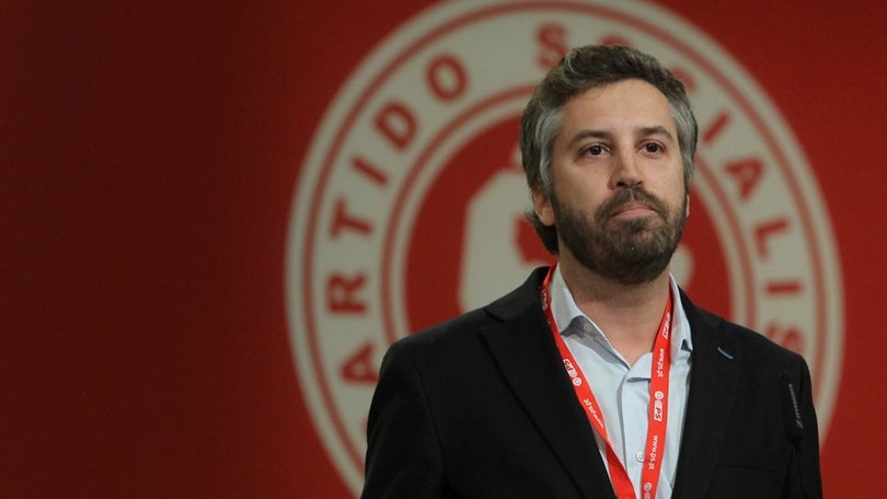 Imagem de Pedro Nuno Santos pede para sair da direção do PS e suspende mandato de deputado