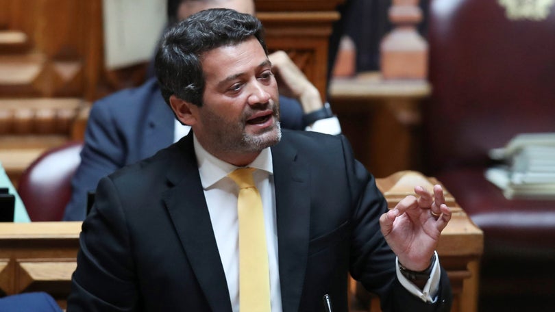 Imagem de Chega justifica moção com «desorganização e desorientação do Governo»